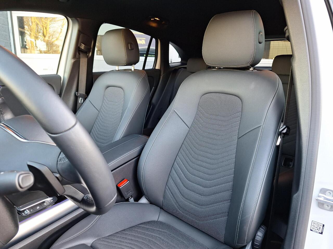 Mercedes-Benz EQA 250+ Business Edition | Apple CarPlay | Android Auto | Donkergetint Glas Achter | Dodehoekassistent | Alarm | Sfeerverlichting | Stoelverwarming | Achteruitrijcamera | Parkeersensoren | Elektrisch Inklapbare Buitenspiegels