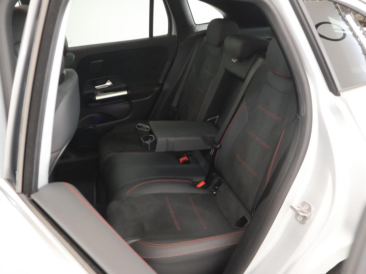 Mercedes-Benz EQA 250+ Business Edition 71 kWh | AMG | Panoramadak | Keyless | 360 graden camera |