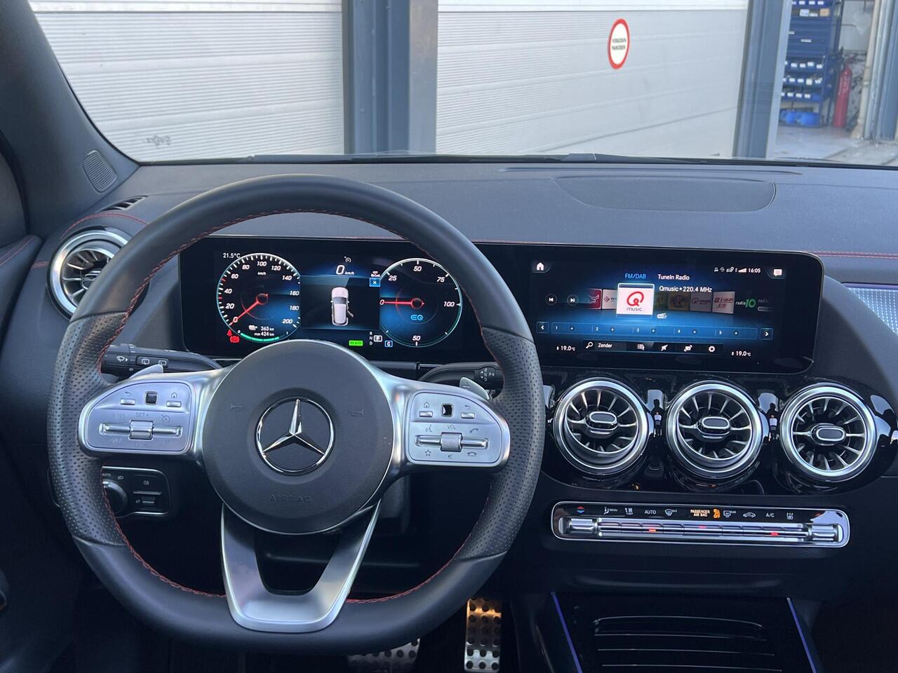 Mercedes-Benz EQA 250+ Business Edition | AMG | Business Plus | Panoramadak | 360° Camera | Sfeerverlichting | Memorystoelen Verwarmd | Apple & Android Carplay