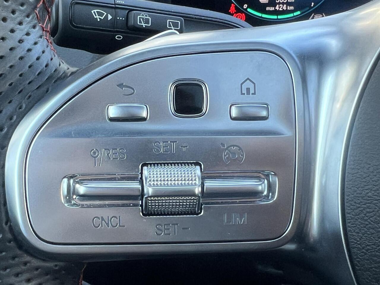 Mercedes-Benz EQA 250+ Business Edition | AMG | Business Plus | Panoramadak | 360° Camera | Sfeerverlichting | Memorystoelen Verwarmd | Apple & Android Carplay