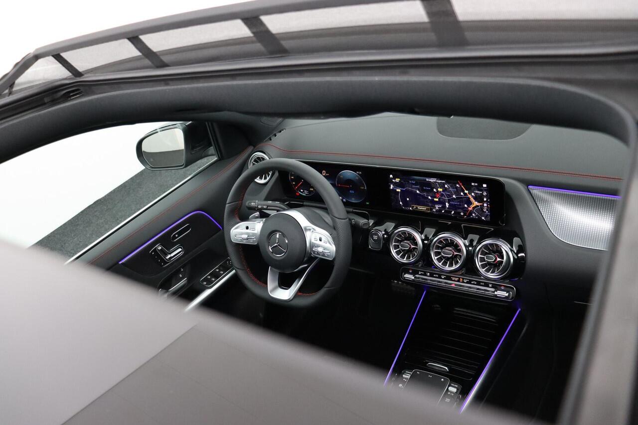 Mercedes-Benz EQA 250+ | Panoramadak | Trekhaak | 360° Camera | AMG Line | Business Plus | Dodehoekassistent | Apple CarPlay | Android Auto | Elektrisch Verstelbare Voorstoelen + Memory | Stoelverwarming | Sfeerverlichting