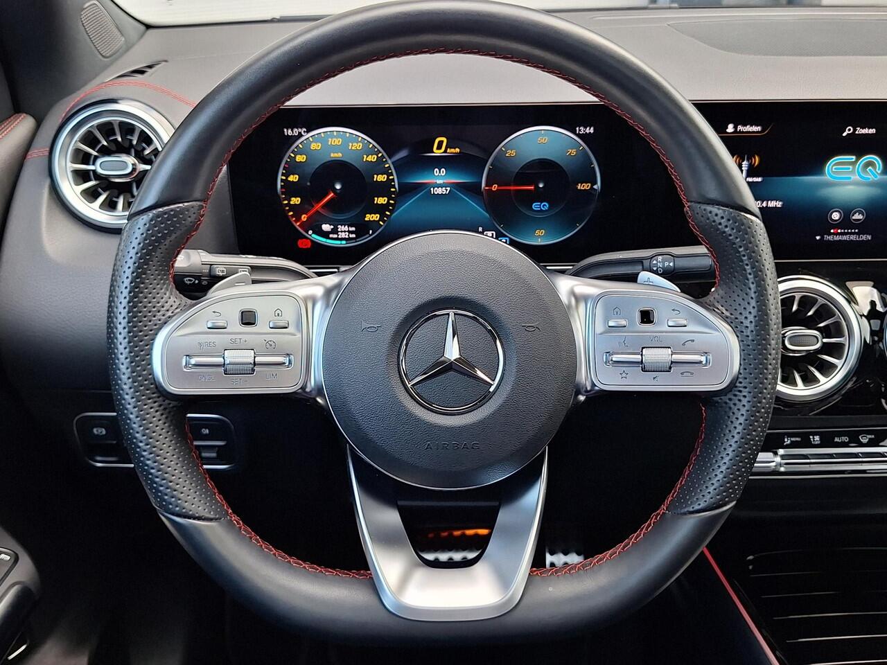 Mercedes-Benz EQA 250+ Business Edition 71 kWh | AMG Line | Panoramadak | Night pakket | Memory pakket | 360° Camera | Dodehoekassistentie | Sfeerverlichting | Keyless-GO | Elektrische achterklep