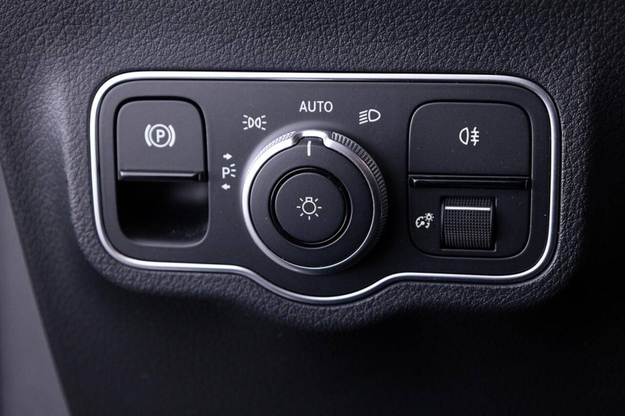 Mercedes-Benz EQA 250+ Electric Art | Full LED | Trekhaak | NAVI