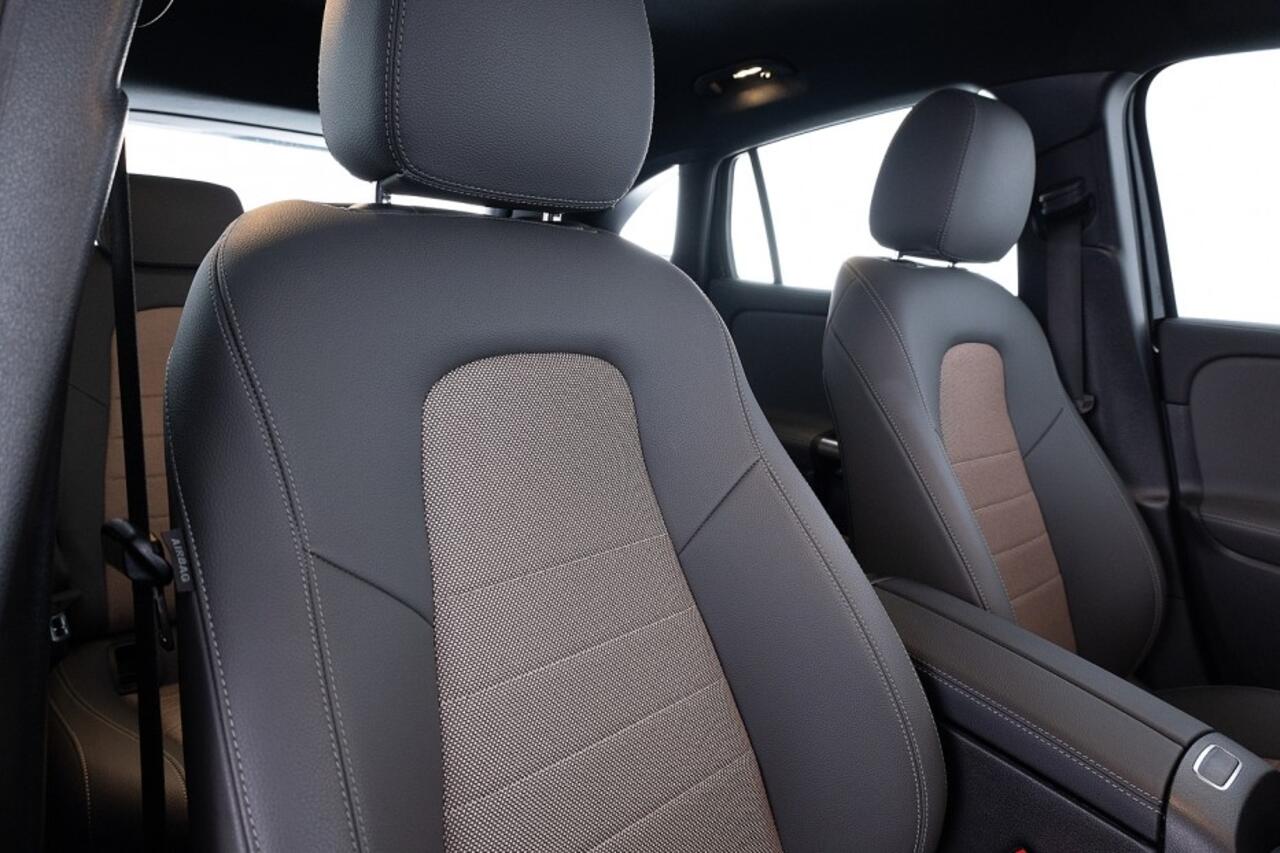 Mercedes-Benz EQA 250+ Electric Art | Full LED | Trekhaak | NAVI