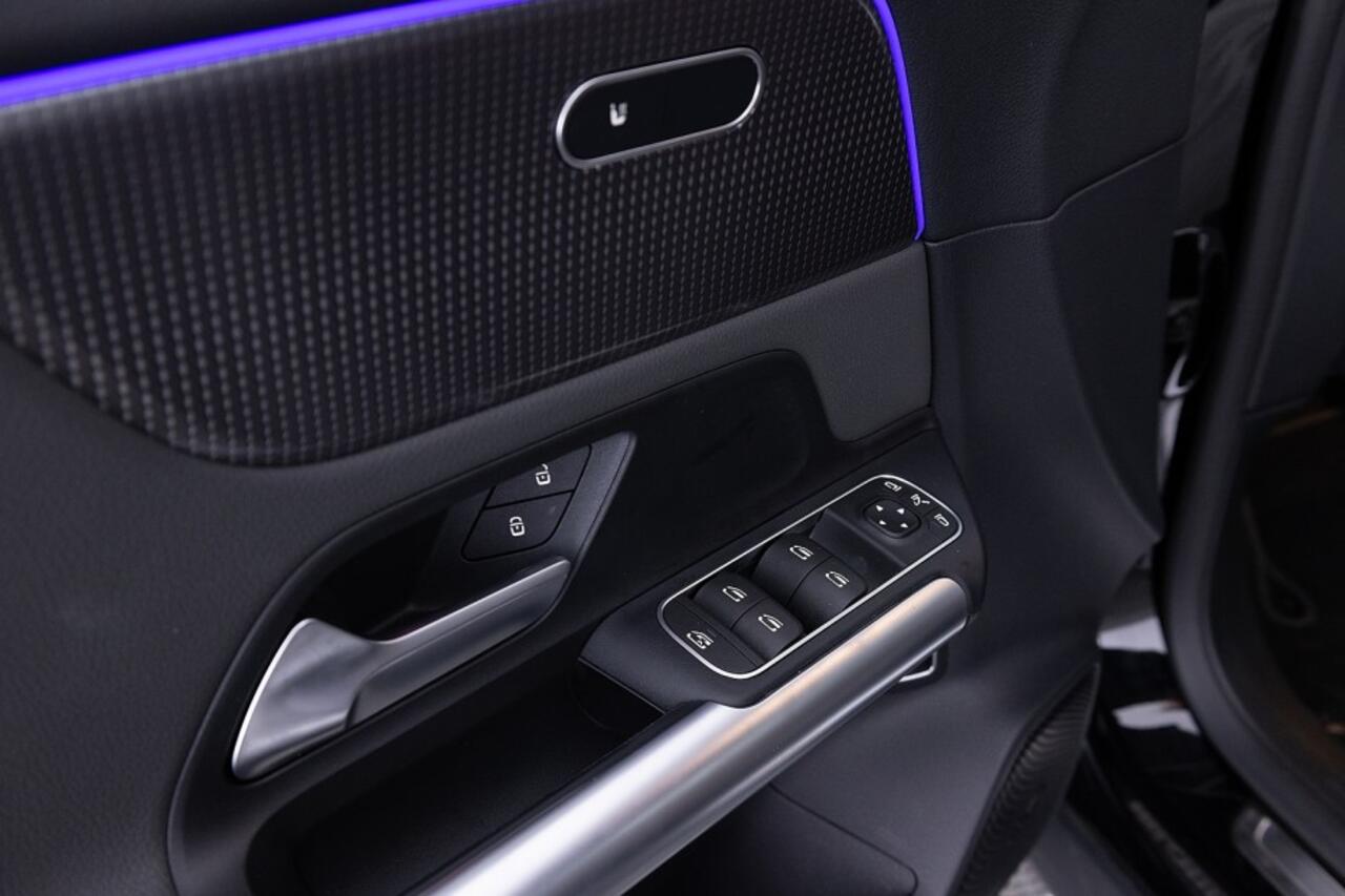 Mercedes-Benz EQA 250+ Electric Art | Full LED | Trekhaak | NAVI