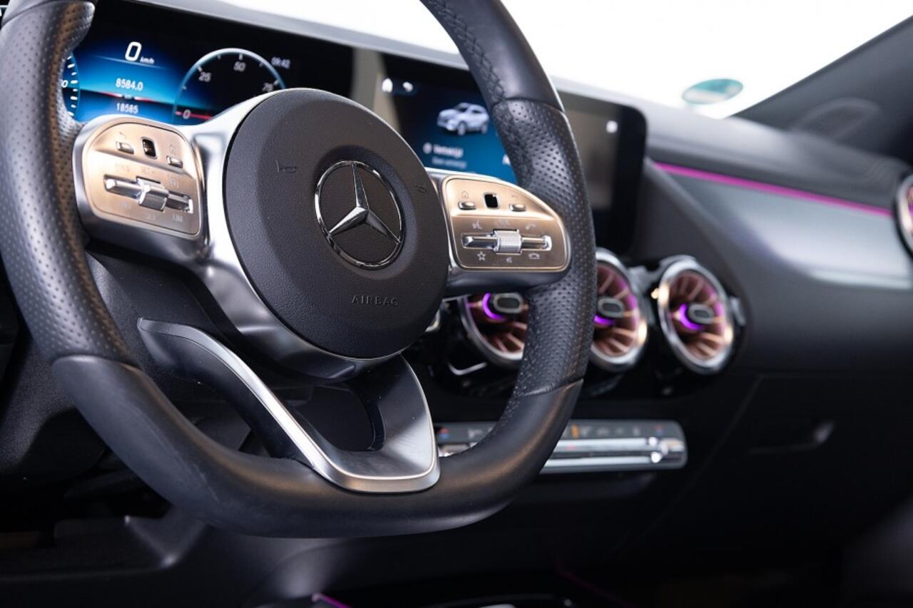 Mercedes-Benz EQA 250+ Electric Art | Full LED | Trekhaak | NAVI