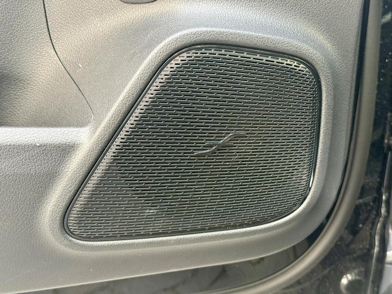 Mercedes-Benz EQA 250+ Business Edition | AMG | Nightpakket | Business Plus | Panoramadak | 360° Camera | Sfeerverlichting | Rijassistentiepakket | Memorystoelen Verwarmd | Trekhaak | Apple & Android Carplay