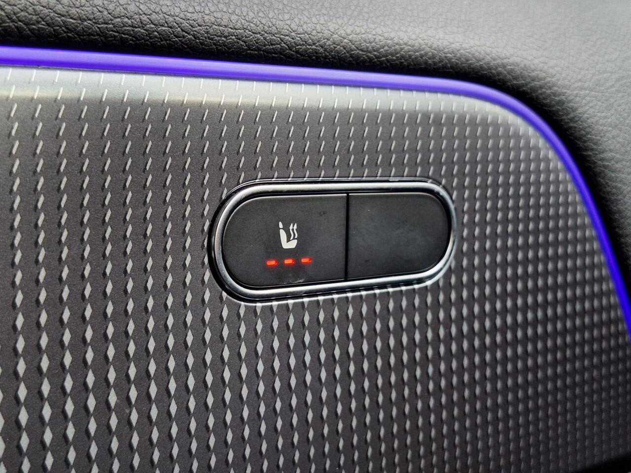 Mercedes-Benz EQA 250+ Business Edition | Apple CarPlay | Android Auto | Donkergetint Glas Achter | Dodehoekassistent | Alarm | Sfeerverlichting | Stoelverwarming | Achteruitrijcamera | Parkeersensoren | Elektrisch Inklapbare Buitenspiegels