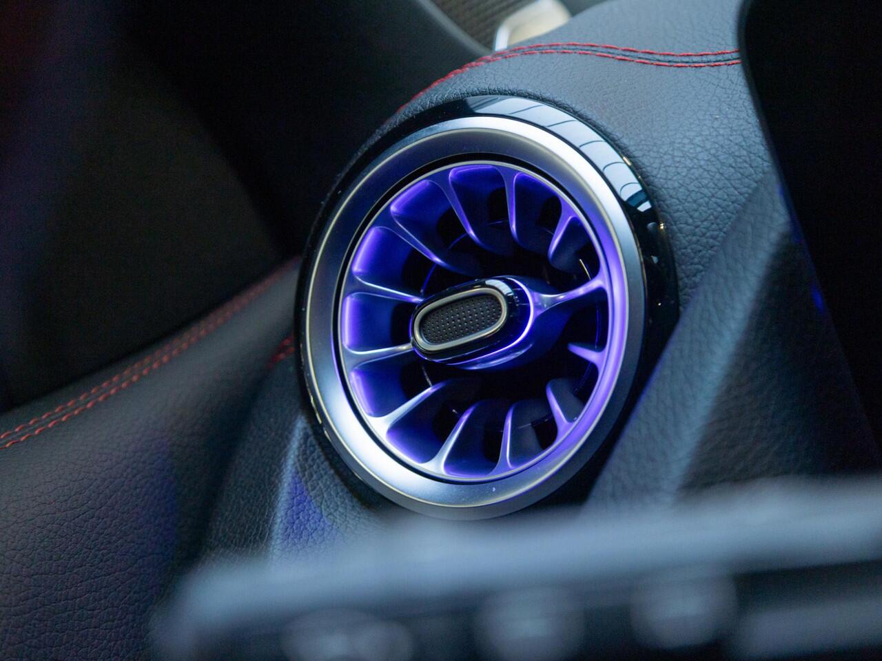 Mercedes-Benz EQA 250+ Business Solution AMG Panorama dak | Trekhaak