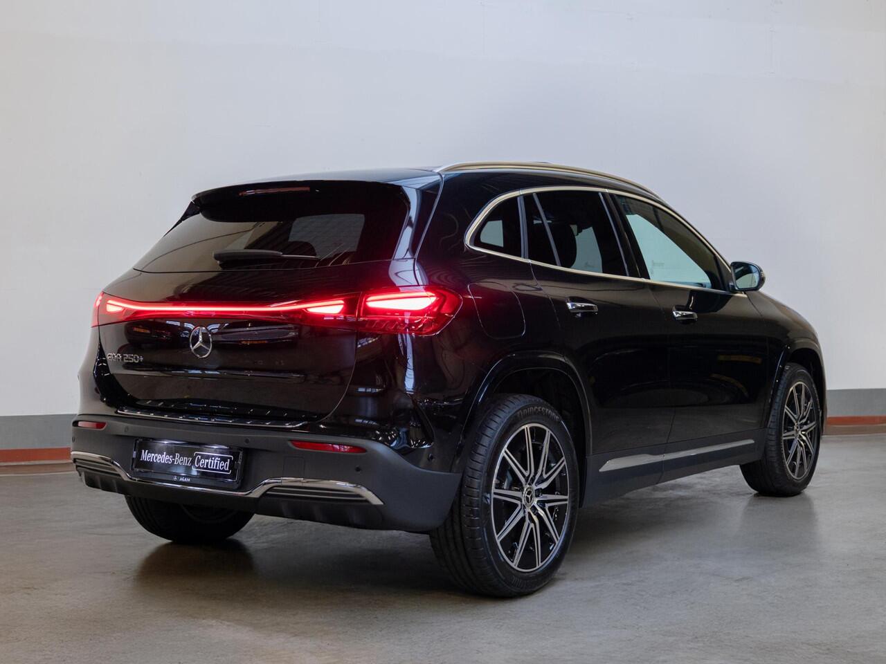 Mercedes-Benz EQA 250+ Business Solution AMG Panorama dak | Trekhaak