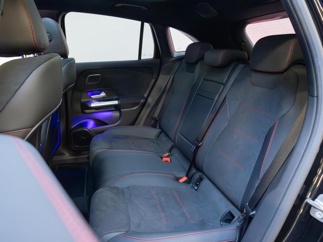 Mercedes-Benz EQA 250+ Business Solution AMG Panorama dak | Trekhaak