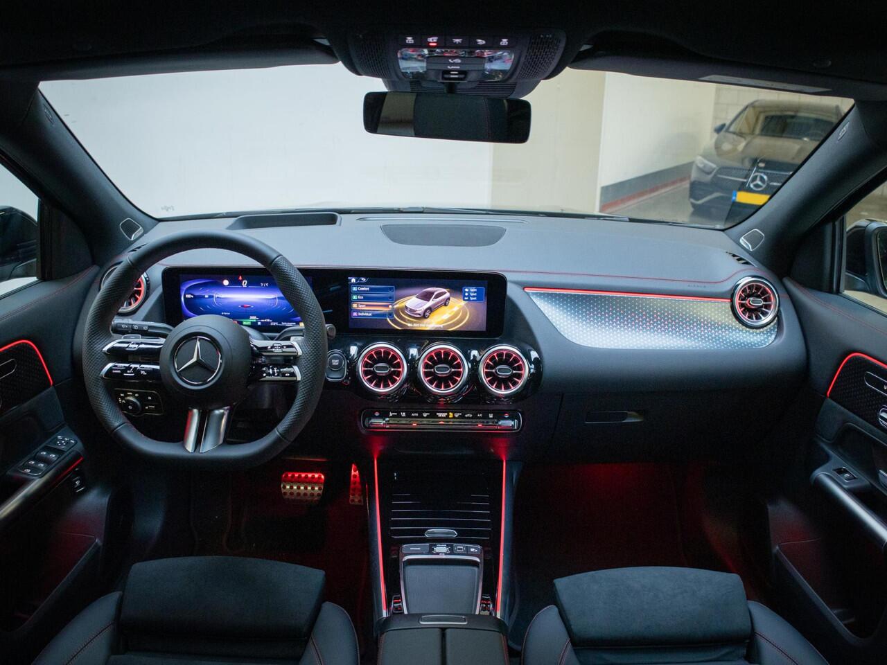 Mercedes-Benz EQA 250+ Business Solution AMG Panorama dak | Trekhaak