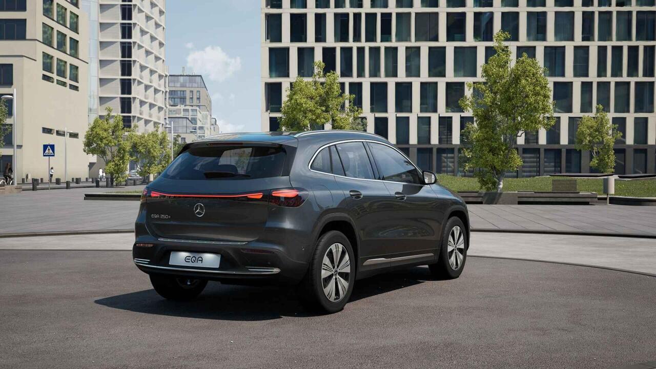 Mercedes-Benz EQA 250+ Business Solution