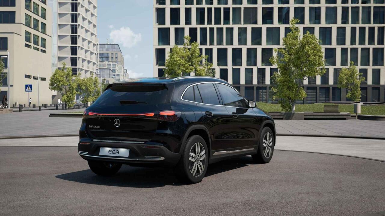 Mercedes-Benz EQA 250+ Business Solution Luxury