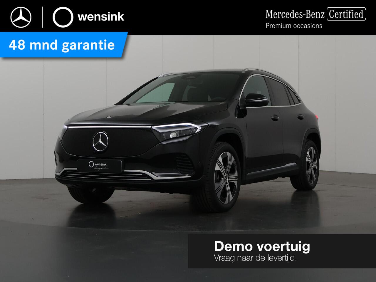 Mercedes-Benz EQA 250+ Business Solution Luxury 71 kWh | Panoramaschuifdak | Trekhaak | 360°-camera | Winter pakket | KEYLESS-GO