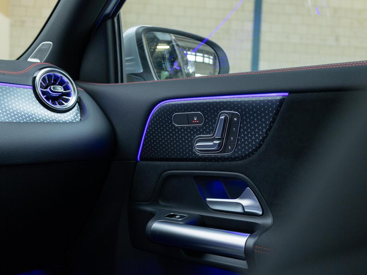 Mercedes-Benz EQA 250+ Business Solution AMG Panorama dak | Trekhaak