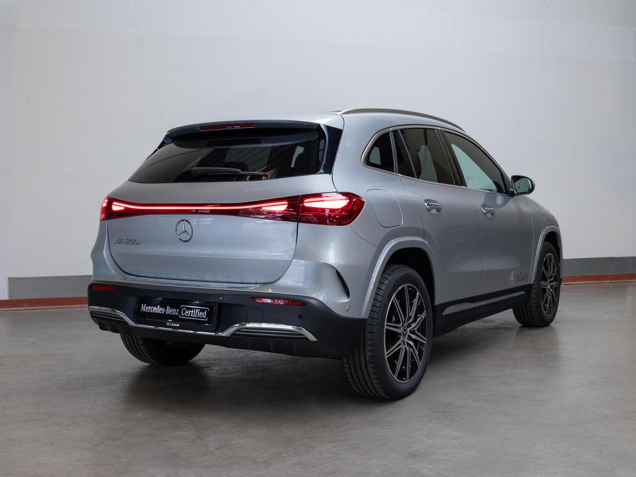 Mercedes-Benz EQA 250+ Business Solution AMG Panorama dak | Trekhaak