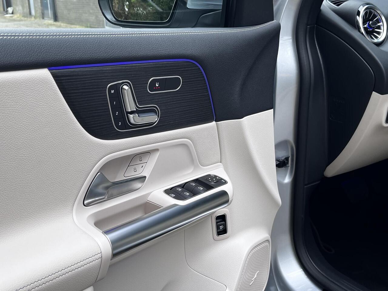 Mercedes-Benz EQA 250+ Luxury Line | Panoramadak | Trekhaak | Beige Interieur | Elektrisch Verstelbare Stoelen + Memory | 360° Camera | Donkergetint Glas Achter | Dodehoekassistent | Apple CarPlay | Android Auto | Stoelverwarming | Sfeerverlichting | Parkeersensoren