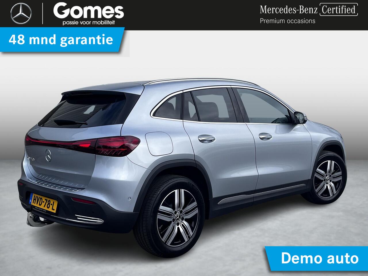 Mercedes-Benz EQA 250+ Luxury Line | Panoramadak | Trekhaak | Beige Interieur | Elektrisch Verstelbare Stoelen + Memory | 360° Camera | Donkergetint Glas Achter | Dodehoekassistent | Apple CarPlay | Android Auto | Stoelverwarming | Sfeerverlichting | Parkeersensoren