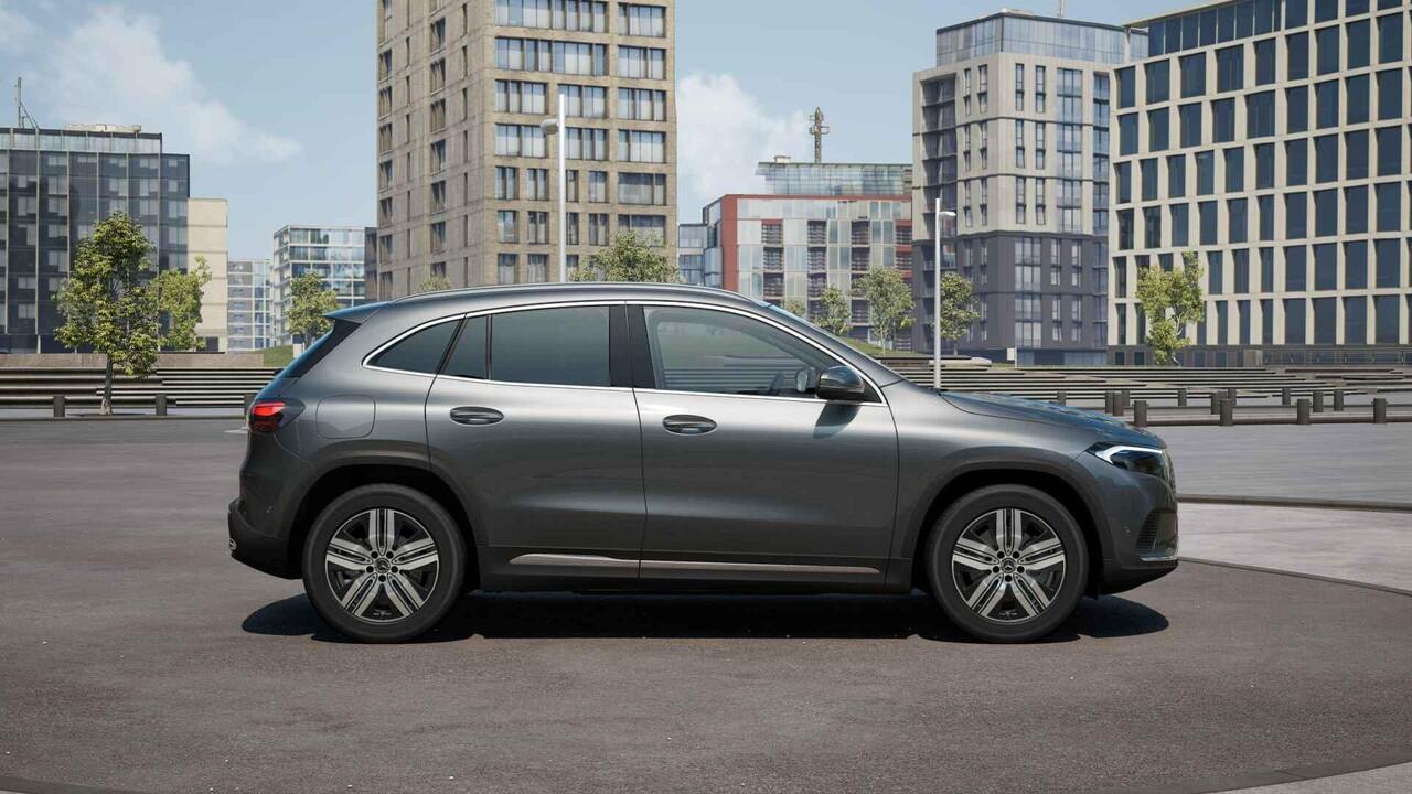 Mercedes-Benz EQA 250+ Business Solution AMG 71 kWh | Panoramaschuifdak | Achteruitrijcamera | Stoelverwarming | Dodehoekassistent |