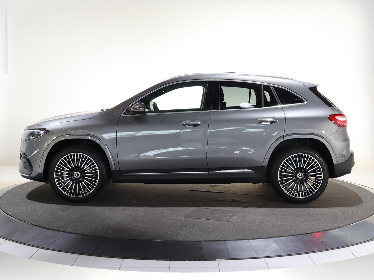 Mercedes-Benz EQA 250+ Business Solution AMG 71 kWh | Panoramaschuifdak | Night | Dodehoekassistent | Head-up | Burmester | Winterpakket |