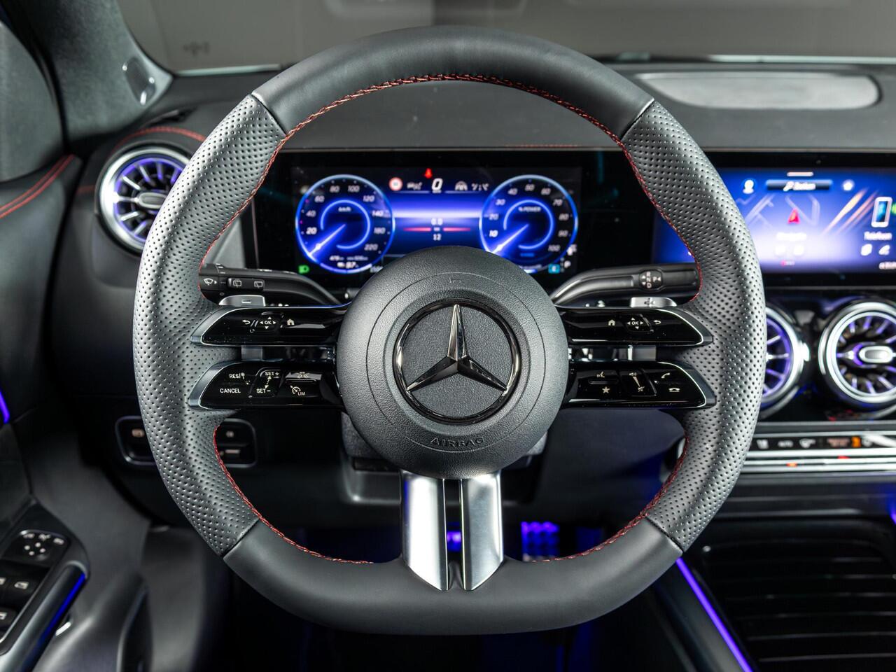 Mercedes-Benz EQA 250+ Business Solution AMG 71 kWh Panorama dak