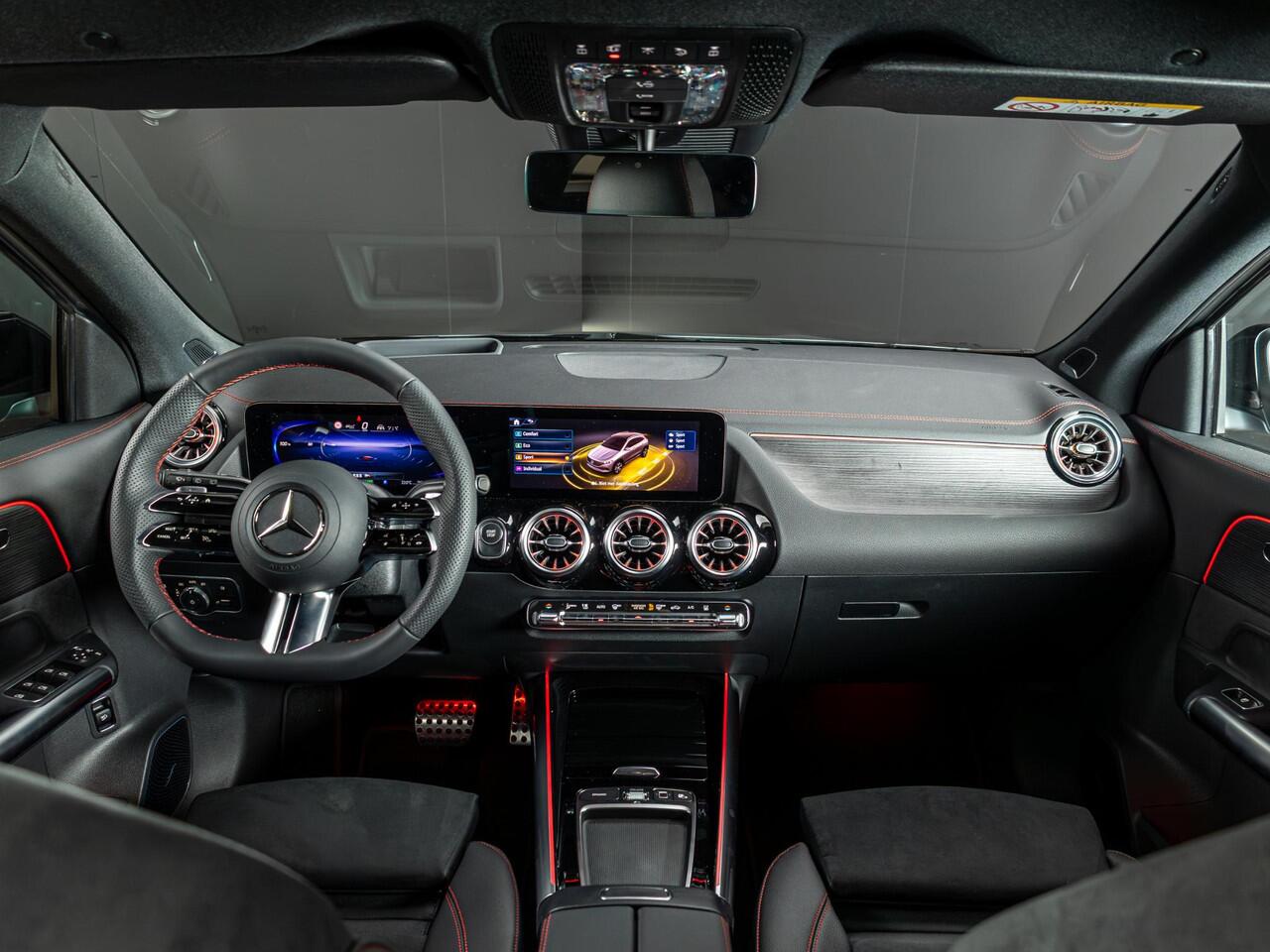 Mercedes-Benz EQA 250+ Business Solution AMG 71 kWh Panorama dak