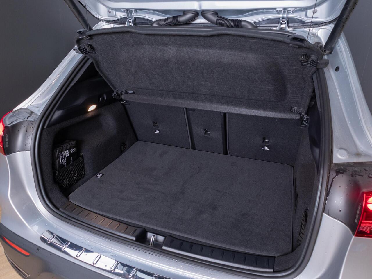 Mercedes-Benz EQA 250+ Business Line LIMITED 71 kWh Panorama dak