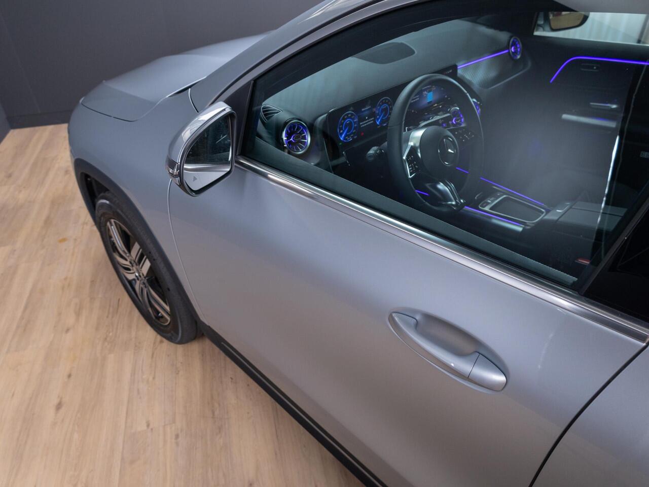 Mercedes-Benz EQA 250+ Business Line LIMITED 71 kWh Panorama dak