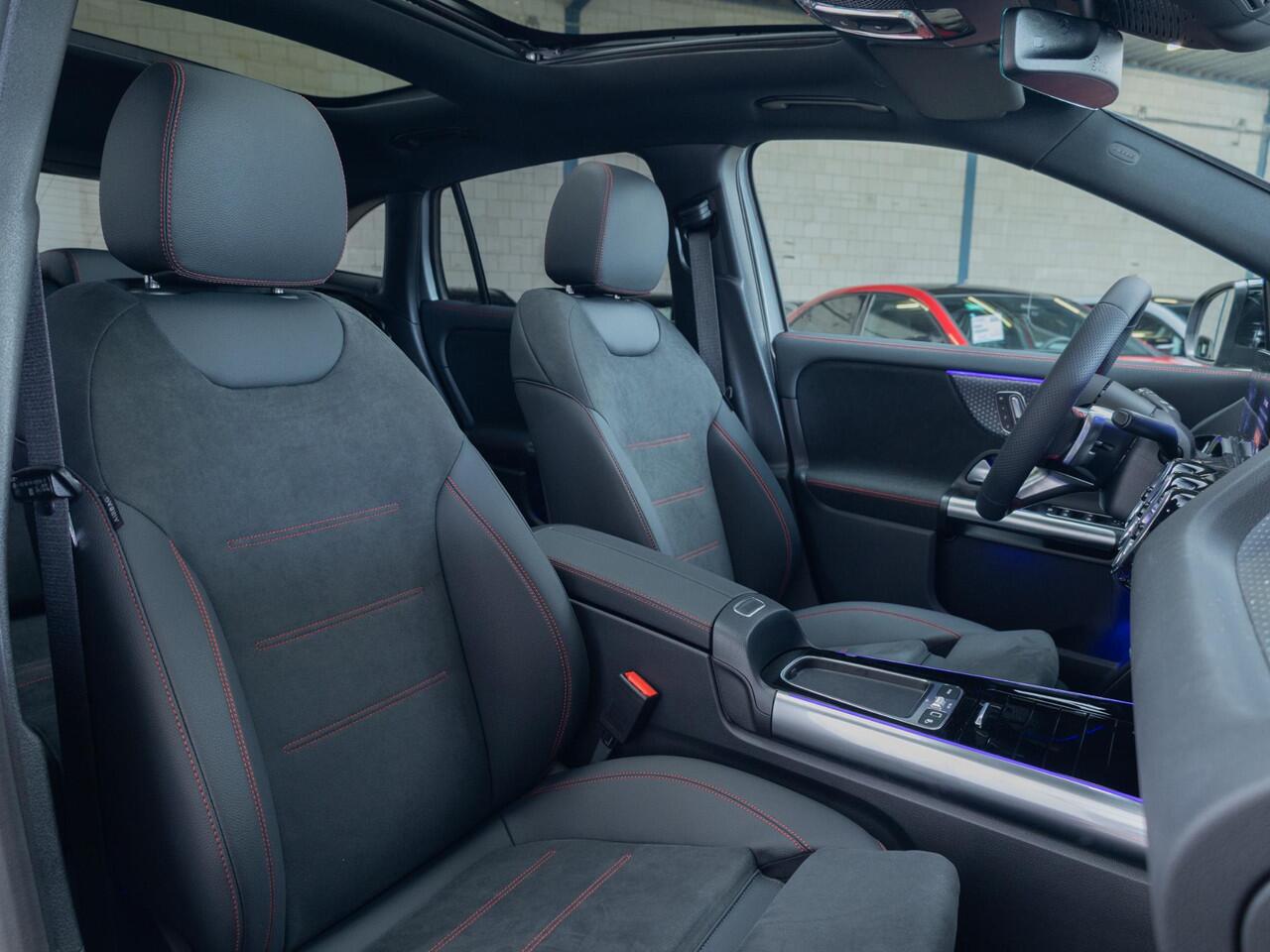 Mercedes-Benz EQA 250+ Business Solution AMG 71 kWh Panorama dak