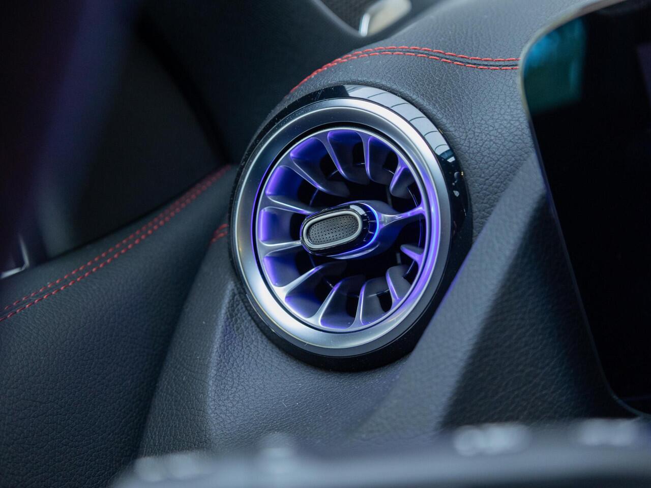 Mercedes-Benz EQA 250+ Business Solution AMG Panorama dak | Trekhaak