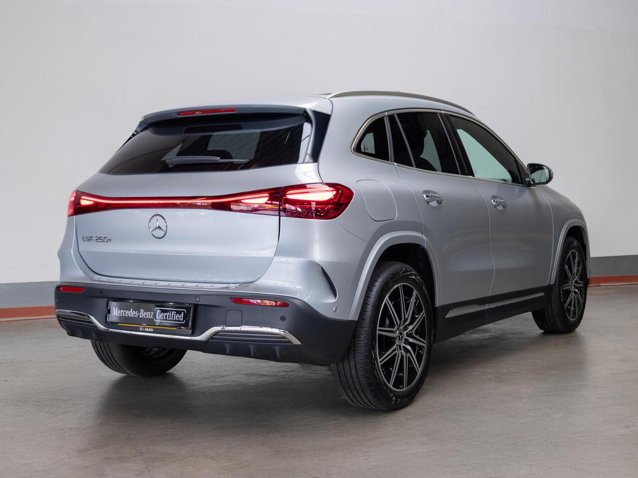 Mercedes-Benz EQA 250+ Business Solution AMG Panorama dak | Trekhaak