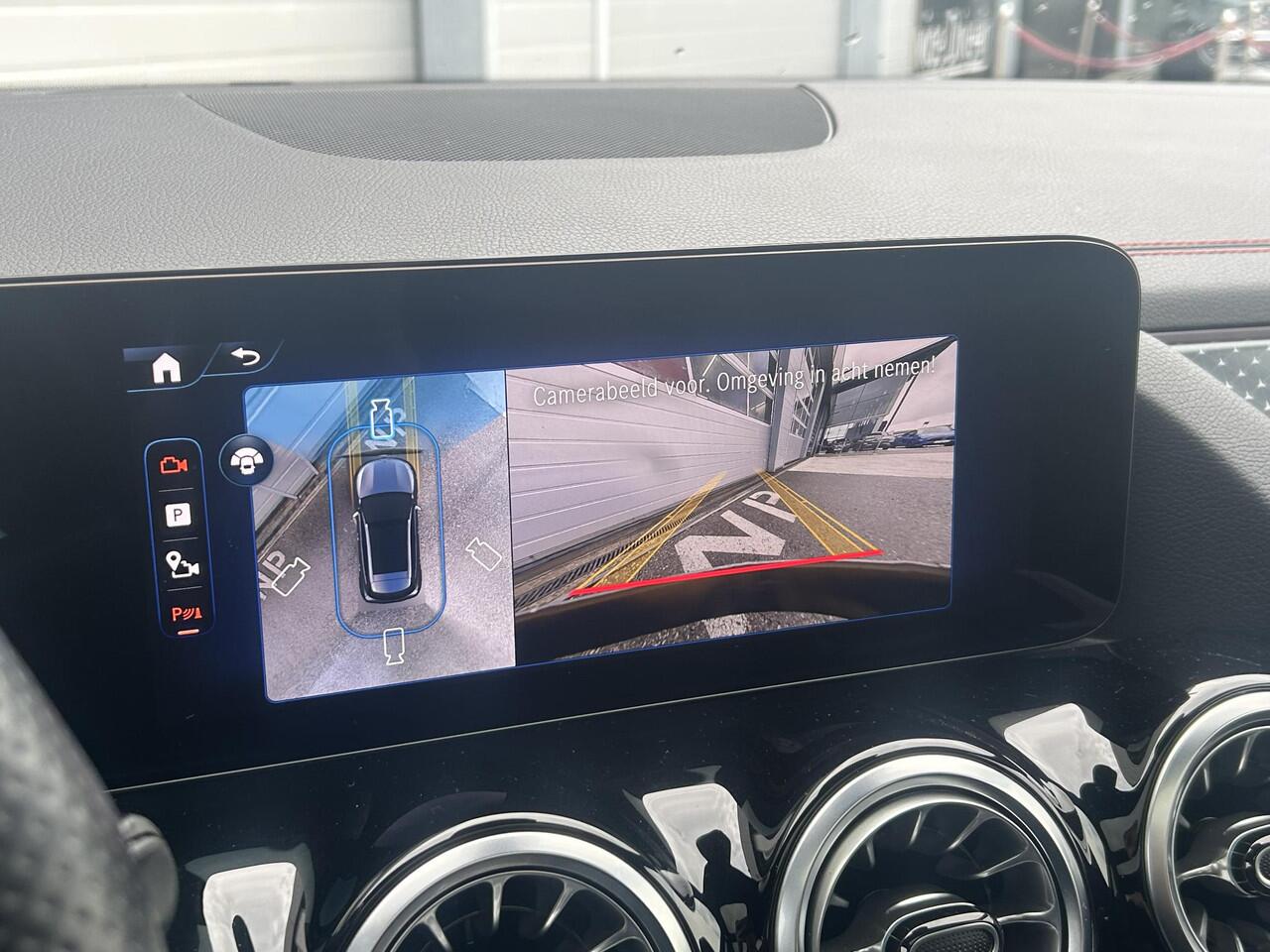 Mercedes-Benz EQA 250+ AMG | Night Pakket | Panoramadak | 360° Camera | DISTRONIC afstandsassistent | Dodehoekassistent | Apple CarPlay | Android Auto | Advanced Sound System | Sfeerverlichting | Stoelverwarming | Elektrische Achterklep