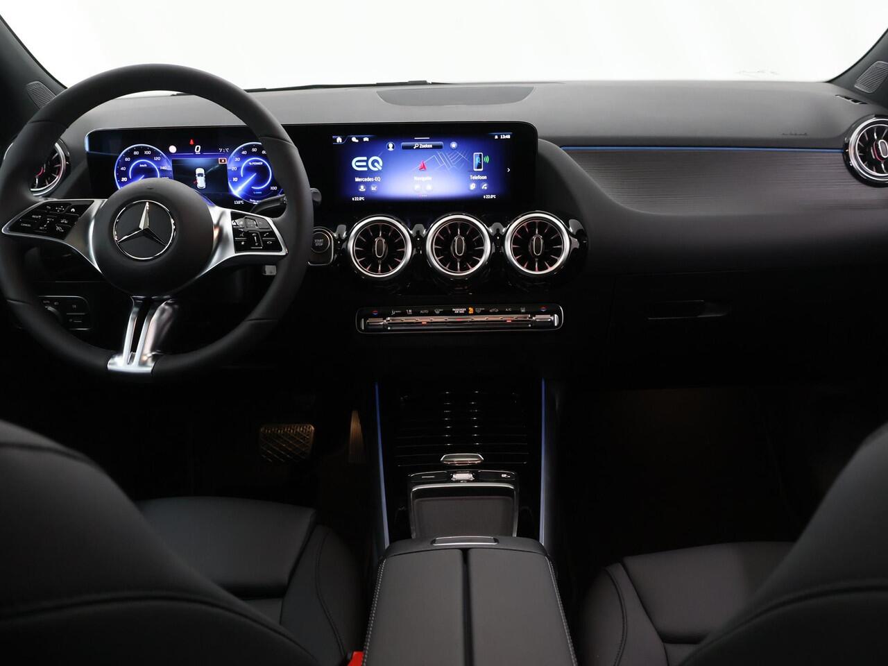 Mercedes-Benz EQA 250+ Business Solution Luxury 71 kWh | Panoramaschuifdak | Achteruitrijcamera | Stoelverwarming | Dodehoekassistent |