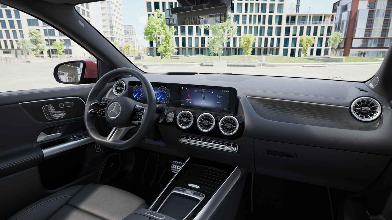 Mercedes-Benz EQA 250+ Business Solution AMG 71 kWh | Panoramaschuifdak | Leder | Head-up | Burmester | Winterpakket | Trekhaak |