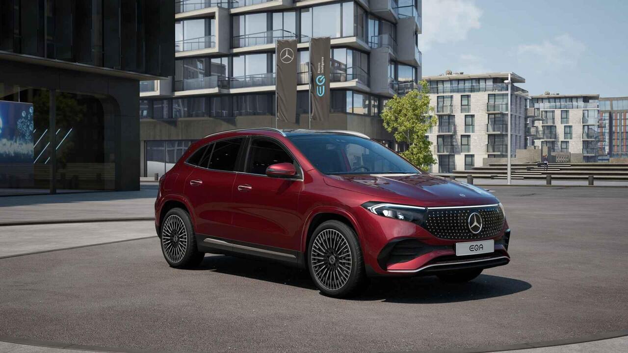 Mercedes-Benz EQA 250+ Business Solution AMG 71 kWh | Panoramaschuifdak | Leder | Head-up | Burmester | Winterpakket | Trekhaak |