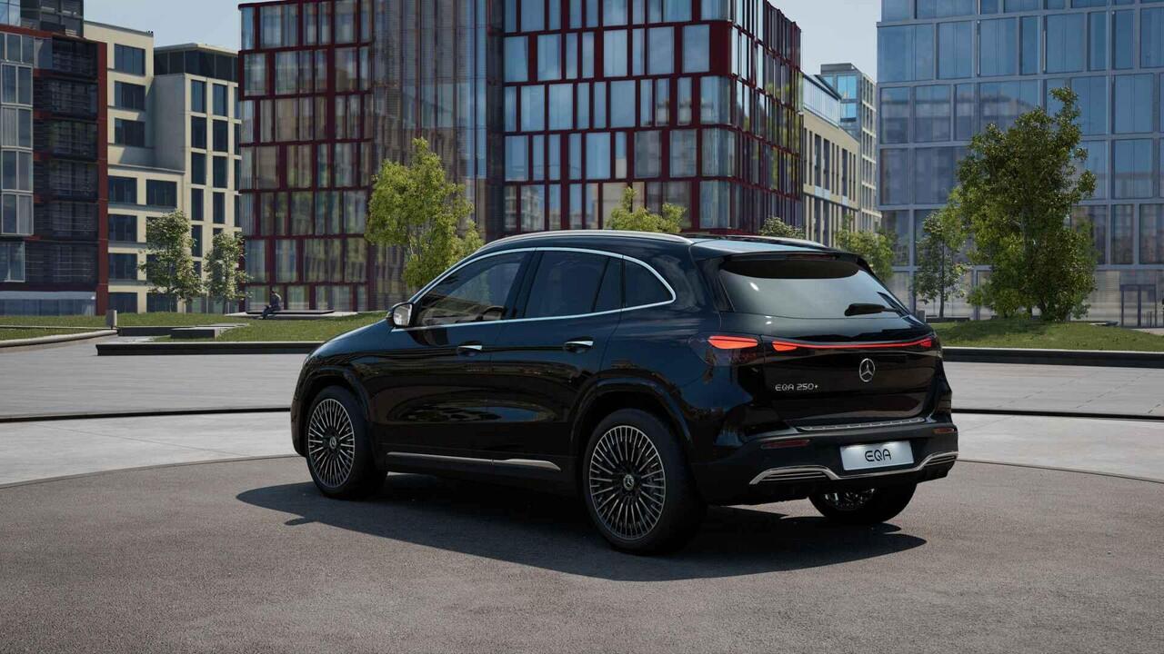 Mercedes-Benz EQA 250+ Business Solution AMG 71 kWh | Panoramaschuifdak | Leder | Head-up | Burmester | Winterpakket |