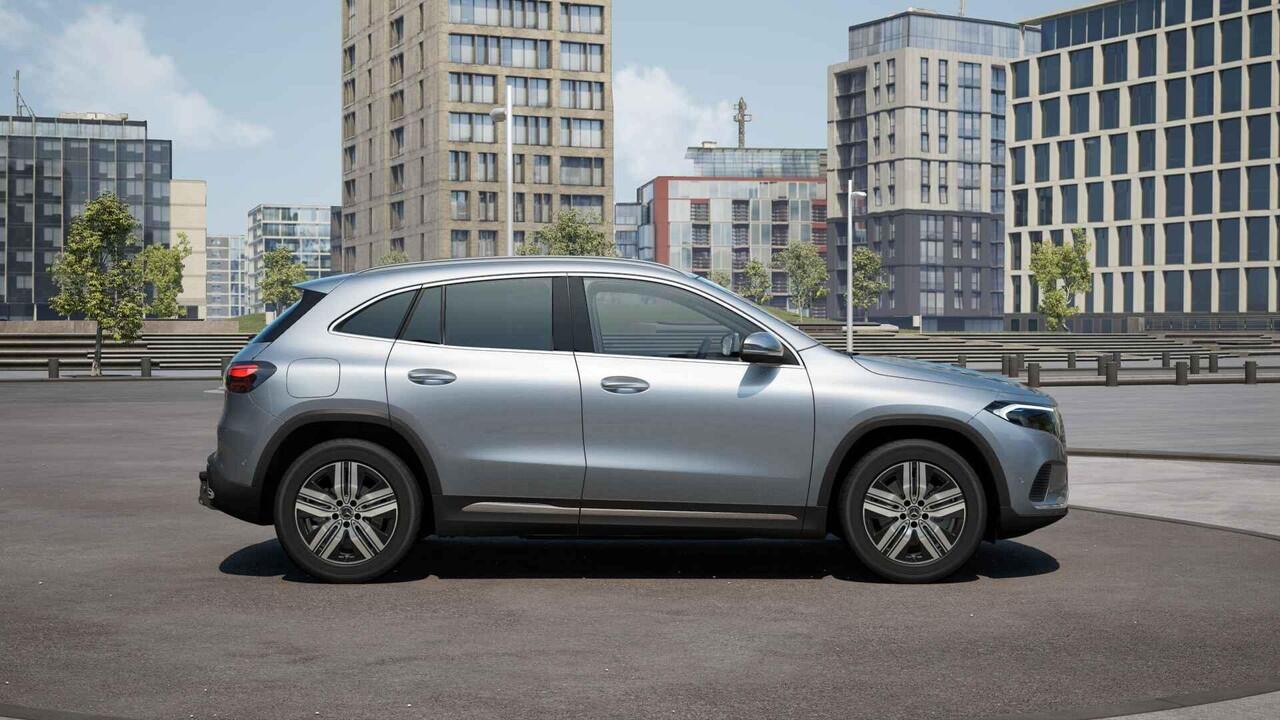 Mercedes-Benz EQA 250+ Business Solution Luxury 71 kWh | Panoramaschuifdak | Rijassistentie pakket | Achteruitrijcamera | Stoelverwarming | Dodehoekassistent | Winterpakket |