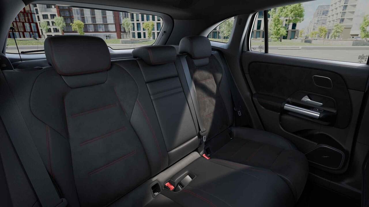 Mercedes-Benz EQA 250+ Business Solution AMG 71 kWh | Panoramaschuifdak | Head-up | Burmester | Winterpakket | 20"LM velgen |