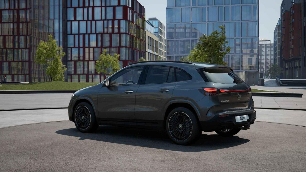 Mercedes-Benz EQA 250+ Business Solution AMG | Night Pakket | Trekhaak | Panoramadak | Burmester 3D Surround | 360° Camera | Head-up Display | DISTRONIC Afstandsassistent | Dodehoekassistent | Elektrisch Verstelbare Stoelen + Memory | Stoelverwarming | Sfeerverlichting | A