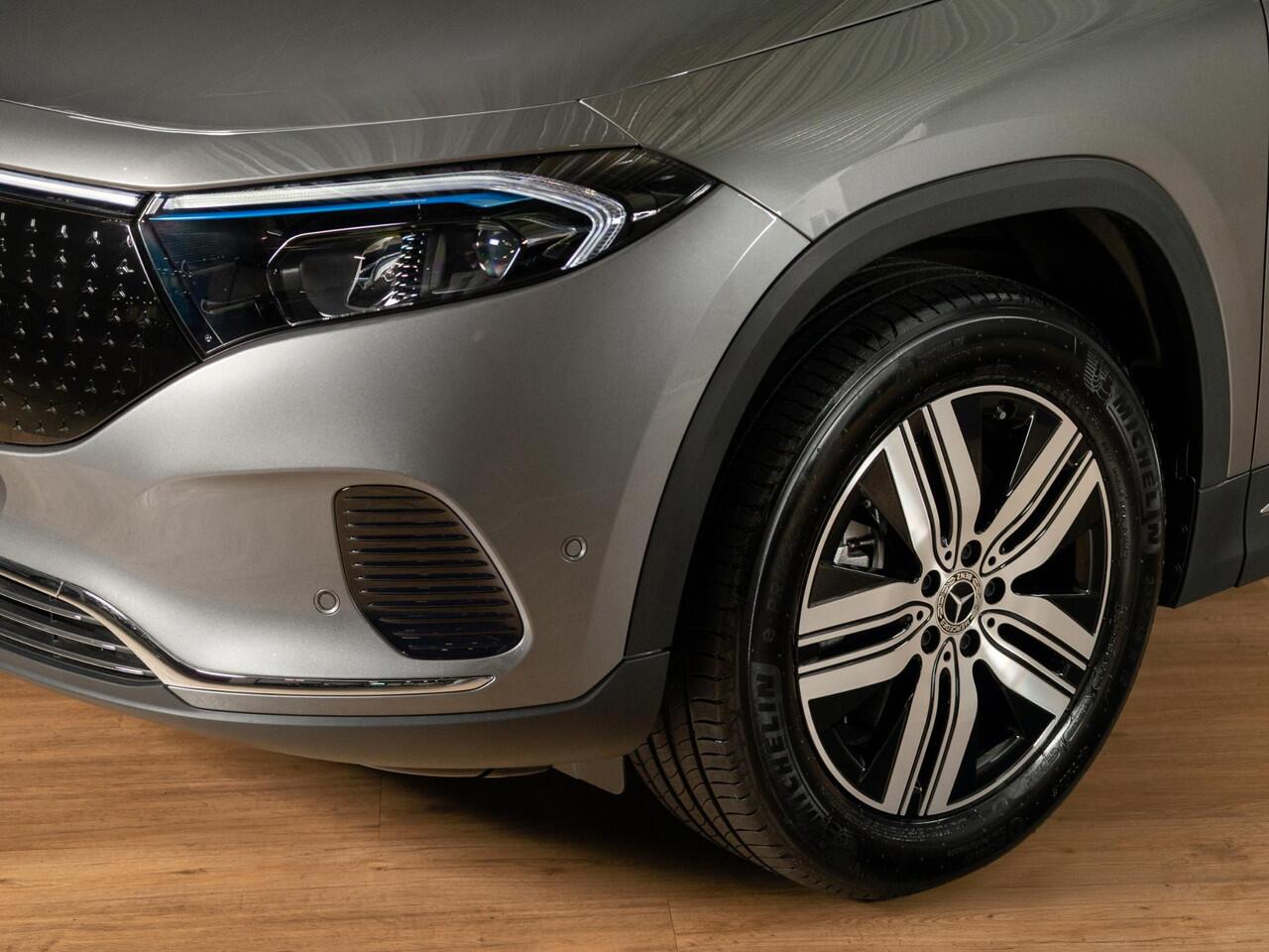 Mercedes-Benz EQA 250+ Business Solution Luxury 71 kWh Panorama dak | Trekhaak