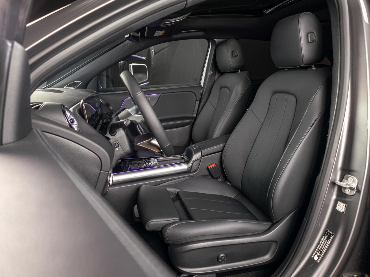 Mercedes-Benz EQA 250+ Business Solution Luxury 71 kWh Panorama dak | Trekhaak