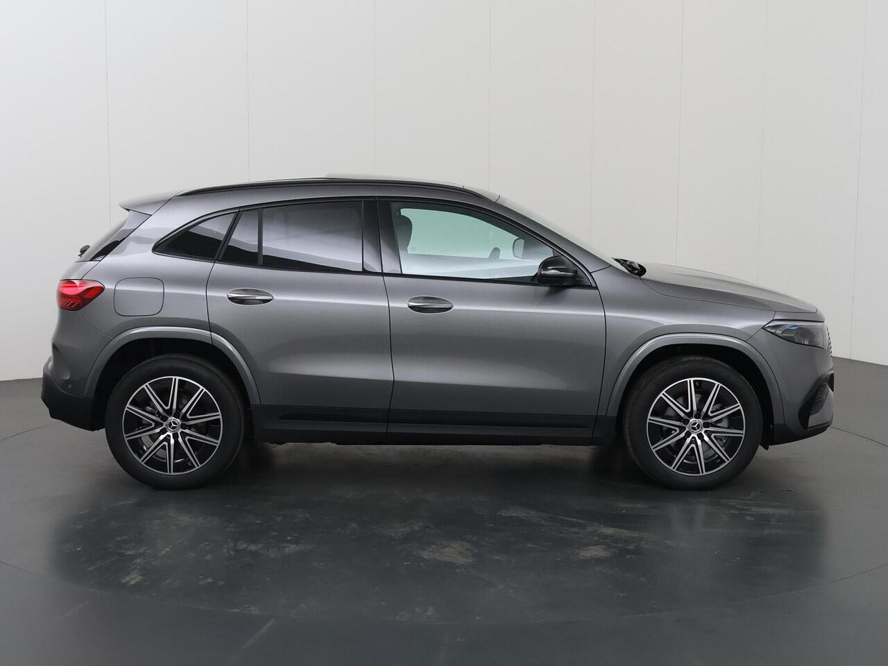 Mercedes-Benz EQA 250+ Business Solution AMG 71 kWh | Panoramaschuifdak | Night | Dodehoekassistent | Head-up | Burmester | Winterpakket |