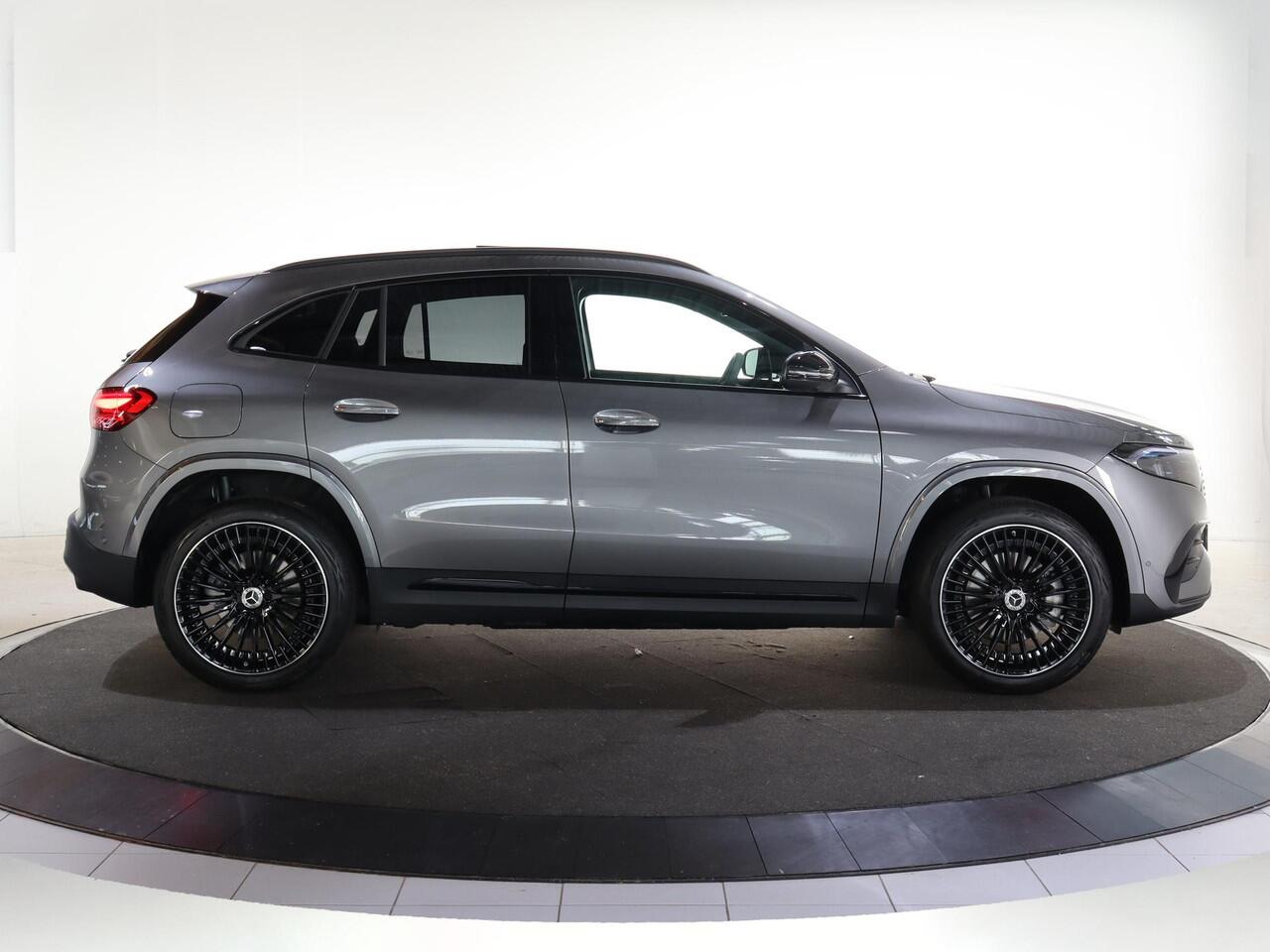Mercedes-Benz EQA 250+ Business Solution AMG 71 kWh | Panoramaschuifdak | Head-up | Burmester | Trekhaak |