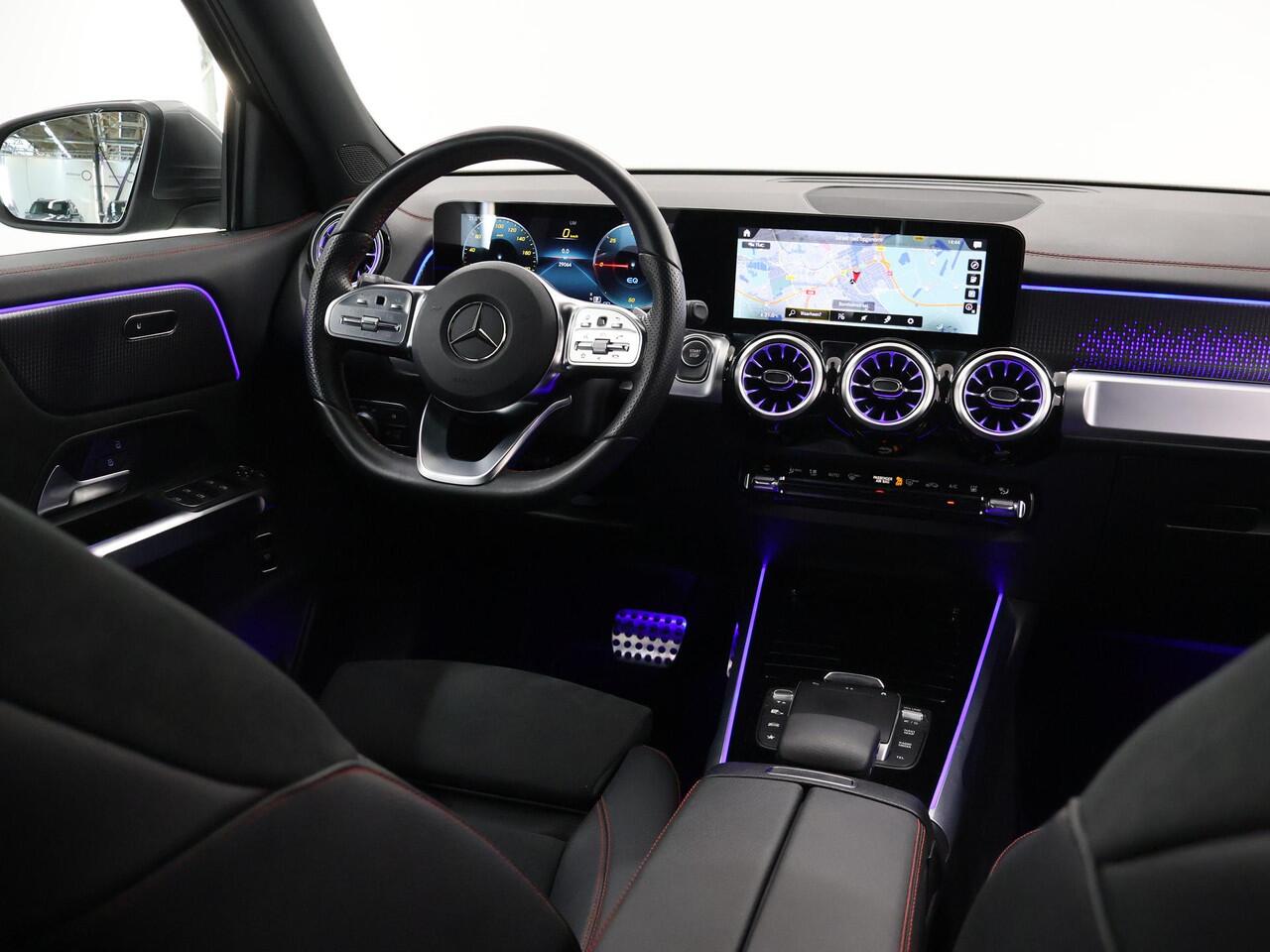 Mercedes-Benz EQB 350 4MATIC AMG Line 67 kWh | Sfeerverlichting | High Performance Led | Stoelverwarming | Apple Carplay
