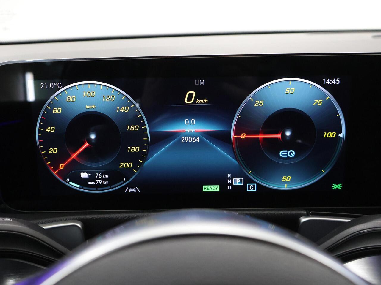 Mercedes-Benz EQB 350 4MATIC AMG Line 67 kWh | Sfeerverlichting | High Performance Led | Stoelverwarming | Apple Carplay