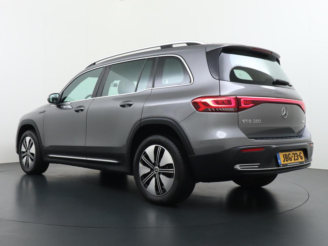 Mercedes-Benz EQB 350 4MATIC Luxury Line 67 kWh Achteruitrijcamera | Sfeerverlichting | Stoelverwarming | Full LED | Rijklaar geleverd met onderhoud en 12 mnd BOVAG garantie