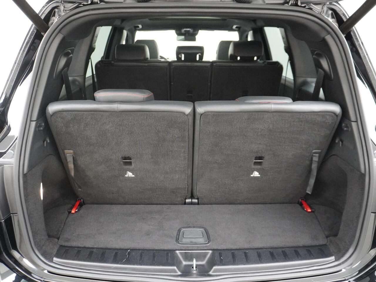 Mercedes-Benz EQB 250 AMG Line 7p. 67 kWh SOH 96% PANORAMADAK | ELECTR STOELEN+geheugen | AMBILIGHT | ADAPTIVE CRUISE | HEAD UP | MEGA COMPLEET!