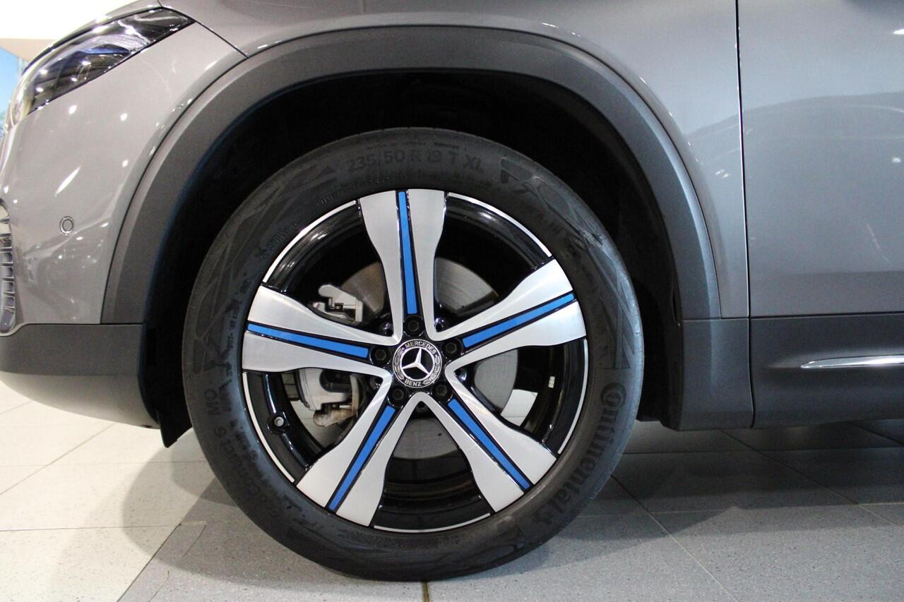 Mercedes-Benz EQB 300 4MATIC AMG Line 67 kWh Panorama dak