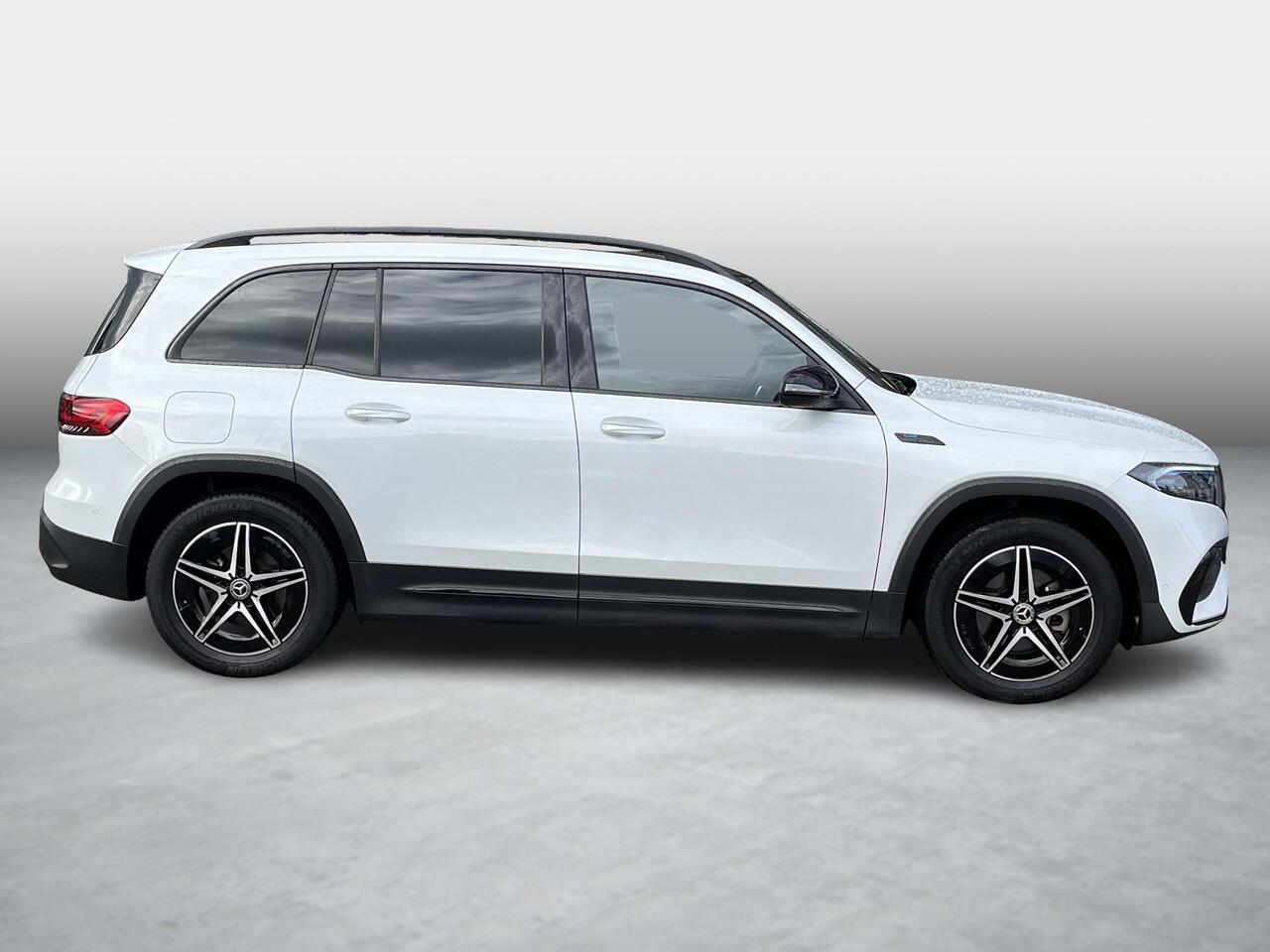 Mercedes-Benz EQB 300 4MATIC AMG Line 67 kWh